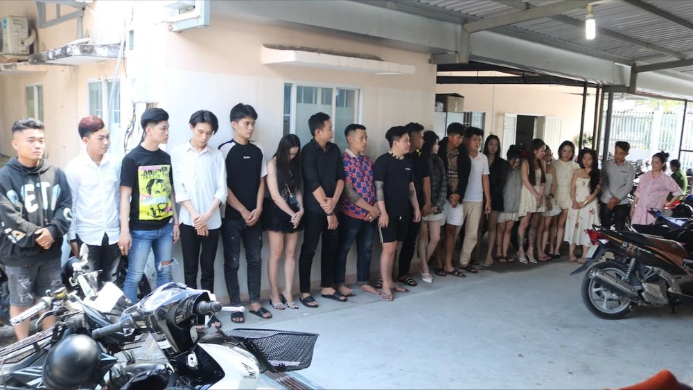 ma tuý tiệc sinh nhật