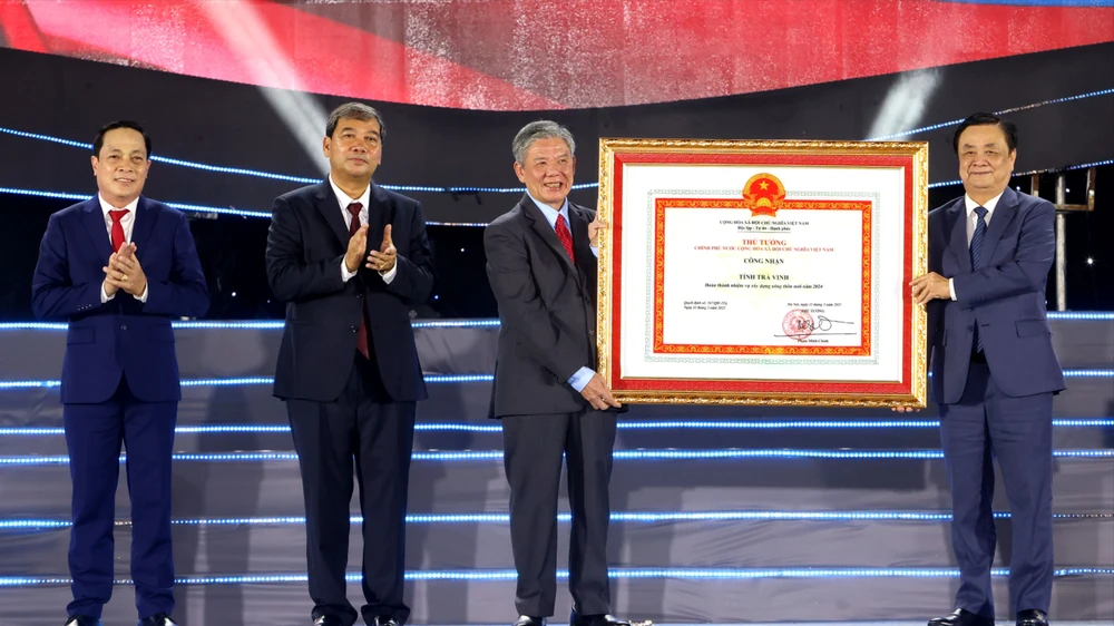 Trà Vinh là tỉnh đầu tiên ở ĐBSCL được công nhận hoàn thành nhiệm vụ xây dựng nông thôn mới.