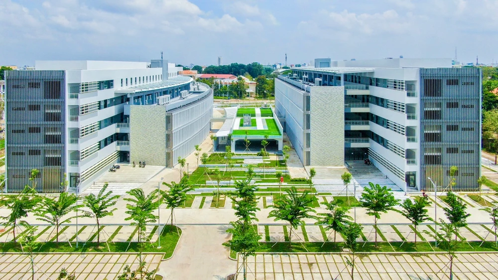 chuyển Trường Đại học Cần Thơ thành Đại học Cần Thơ