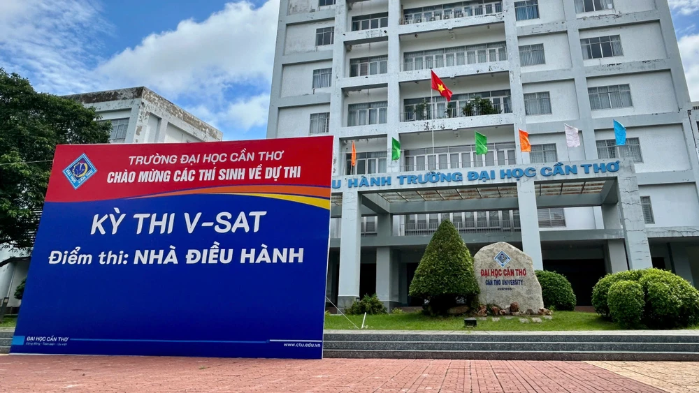 dai-hoc-can-tho-nguon-nhan-luc-chat-luong-cao.jpg