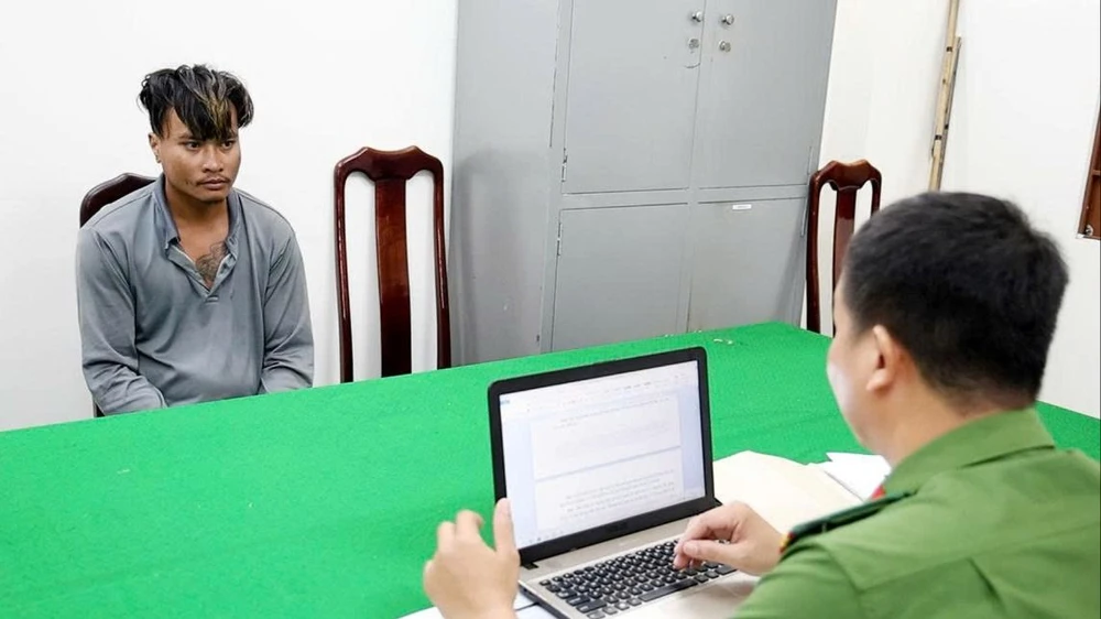 va chạm với con chó,hàng xóm