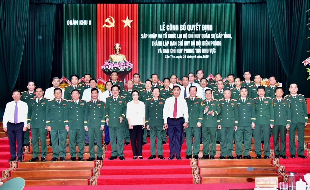 sáp nhập,quân khu 9