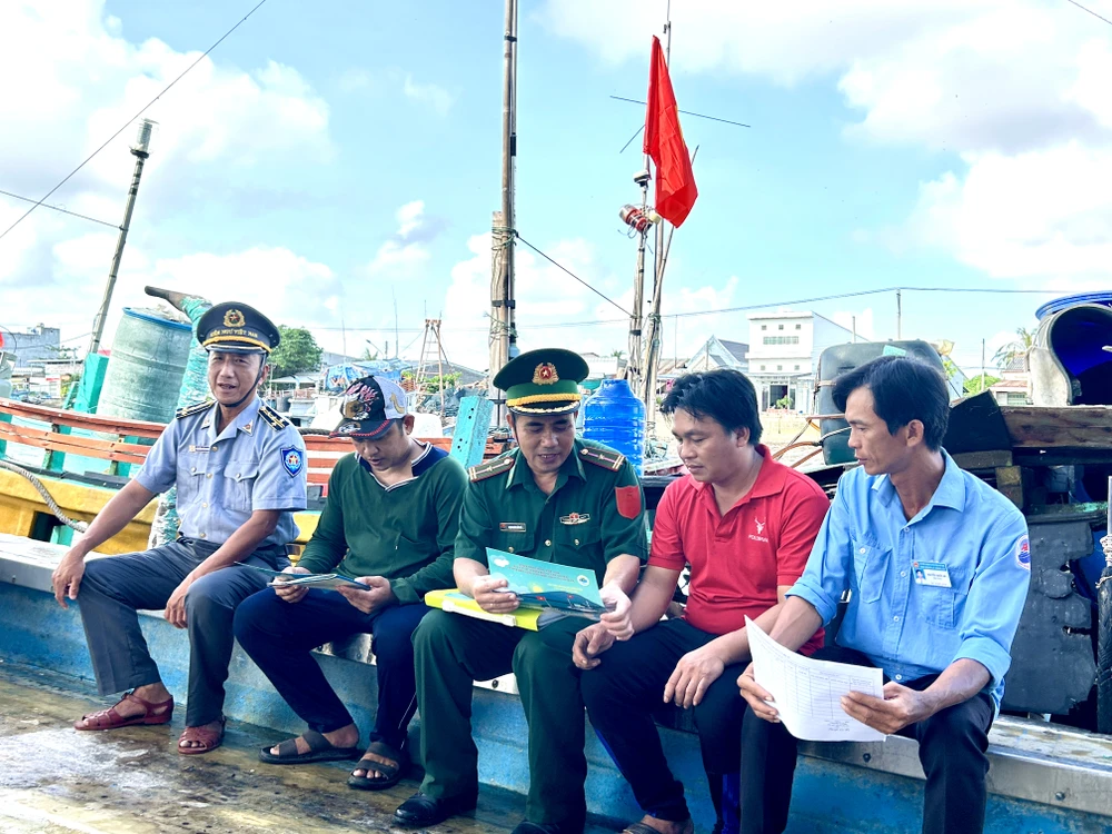 chống khai thác hải sản bất hợp pháp, không báo cáo và không theo quy định,IUU