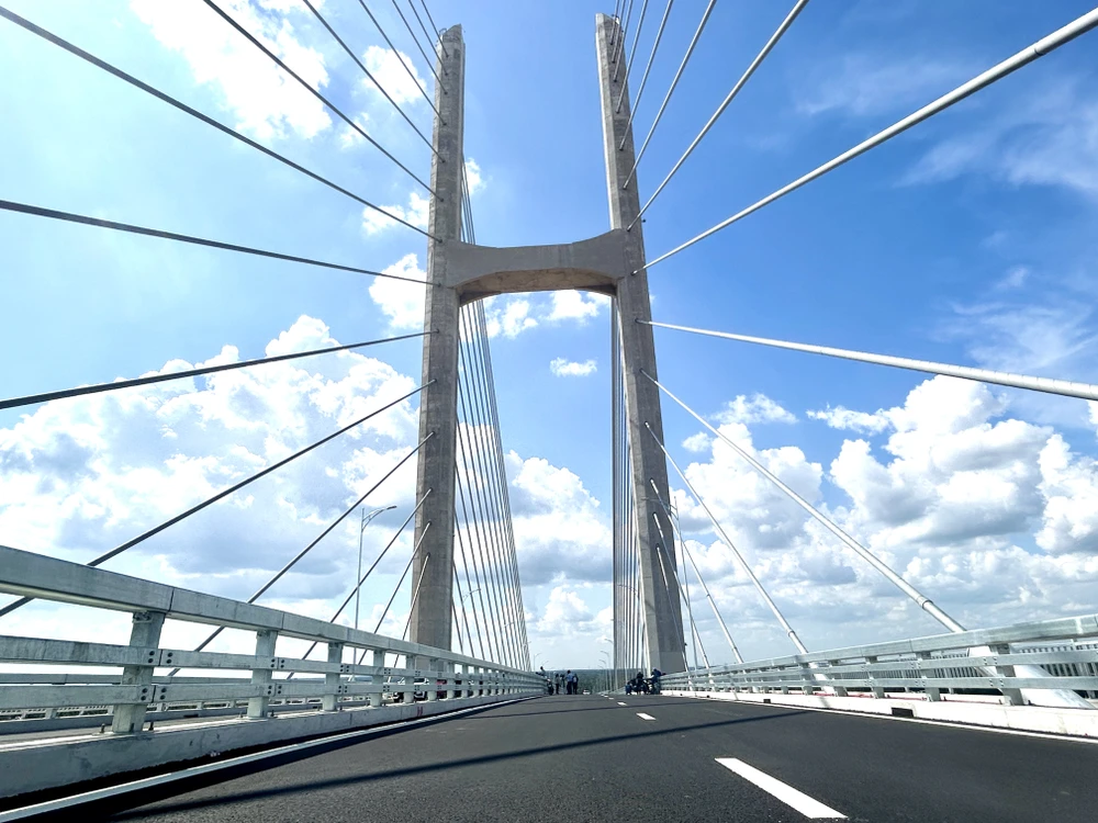 cầu Rạch Miễu 2