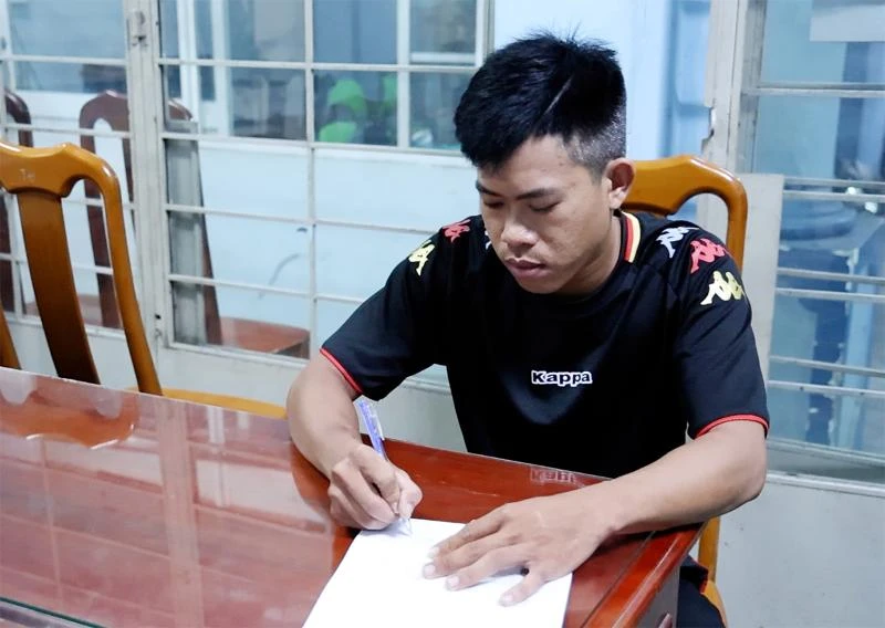 cho vay lãi nặng,ảnh khoả thân,an giang