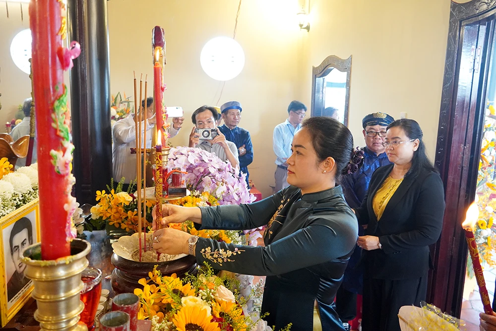 Anh hùng dân tộc Trương Định - Bình Tây Đại nguyên soái