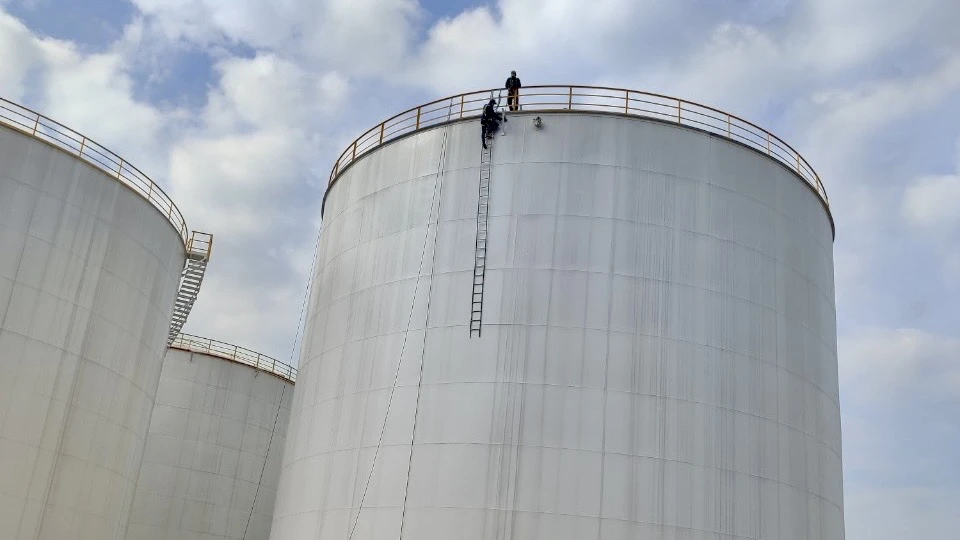 bồn chứa xăng dầu Công ty Dầu khí Nam Sông Hậu.