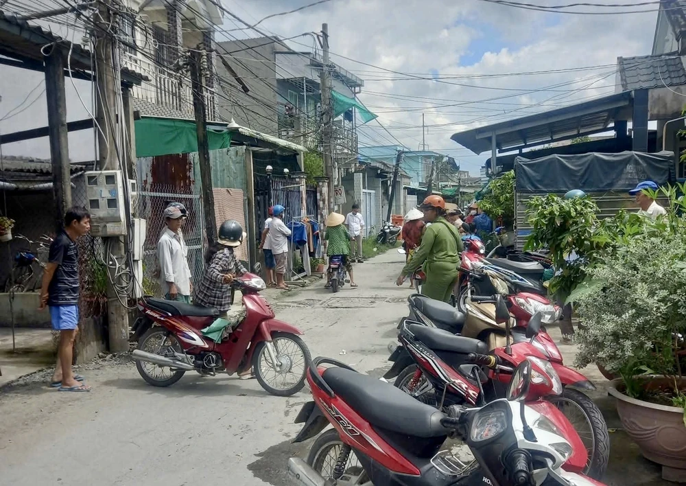 đồng tháp,nhà trọ,mùi xăng,tử vong
