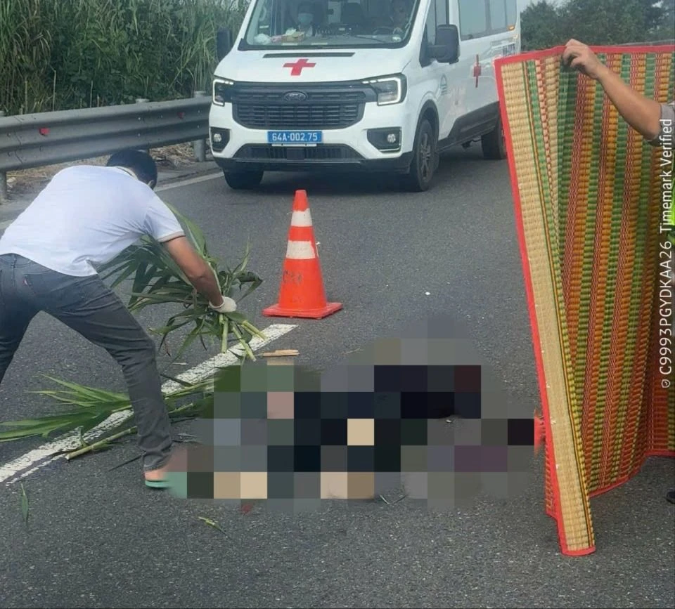 Thi thể người đàn ông nước ngoài được phát hiện trên cao tốc Trung Lương - Mỹ Thuận