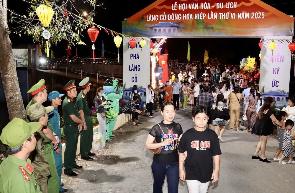 đồng tháp,làng cổ đông hoà hiệp,du lịch,lễ hội