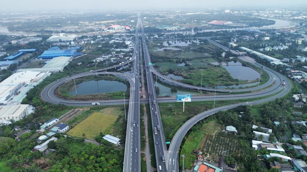 mở rộng cao tốc TP.HCM – Trung Lương – Mỹ Thuận