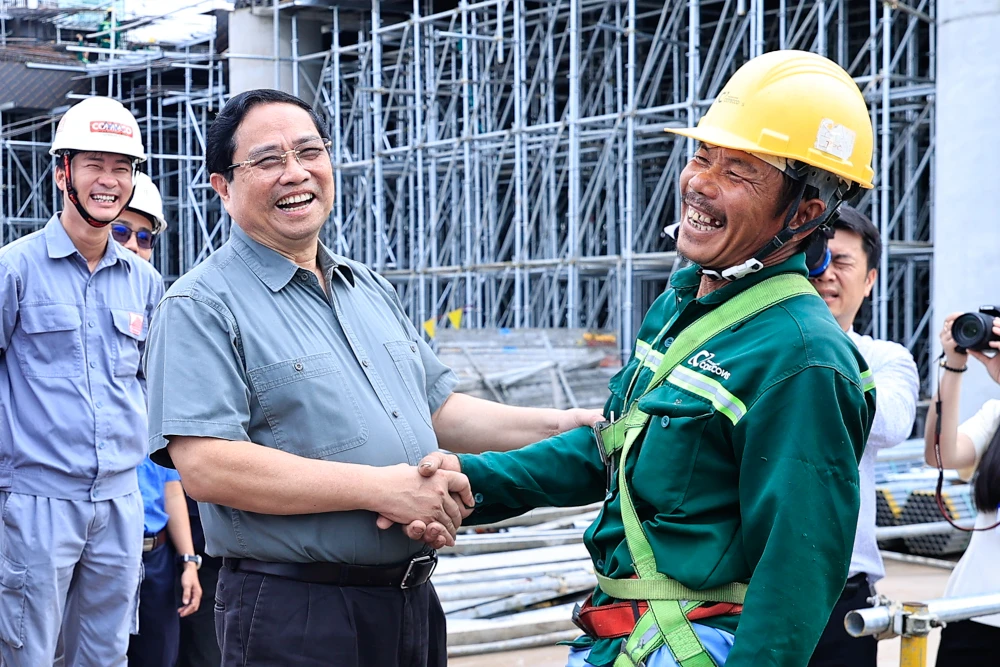 thủ tướng,apec,khởi công,tháo gỡ khó khăn,phạm minh chính