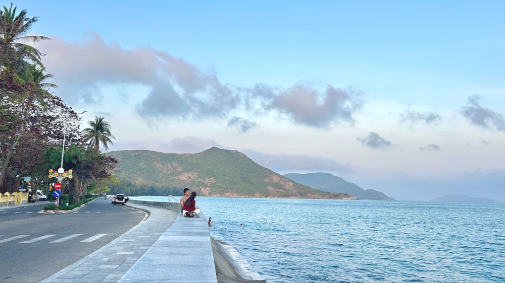 côn đảo,xanh hoá,nghĩa trang liệt sĩ hàng dương,võ thị sáu,cảng trần đề