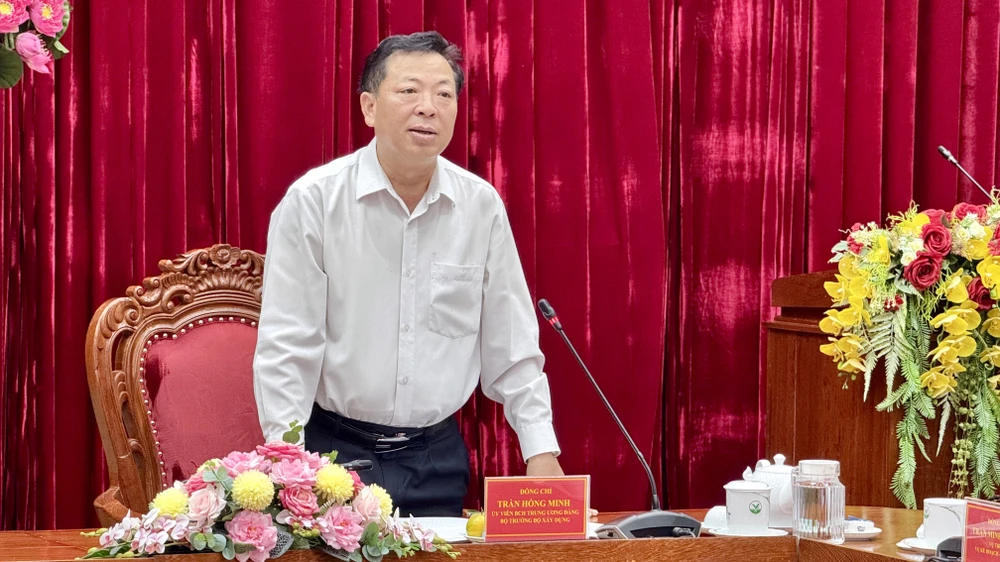 Bộ trưởng Bộ Xây dựng Trần Hồng Minh