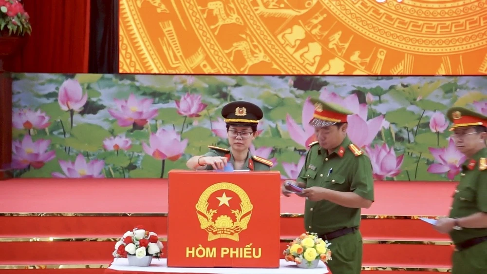 công an tp cần thơ,bầu cử,bỏ phiếu sớm, phường cái khế