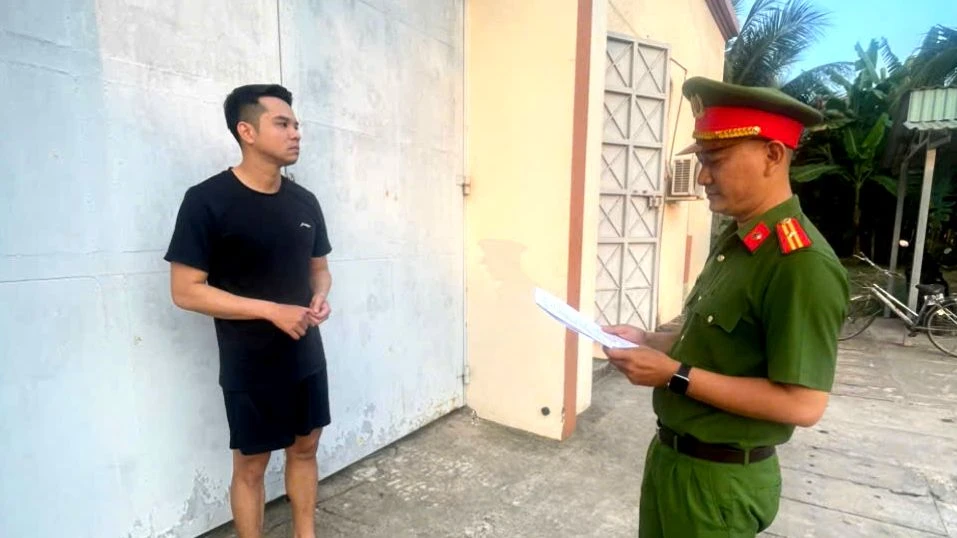 vĩnh long,bệnh tâm thần,điều trị bắt buộc,vĩnh long,giết người,trốn truy nã