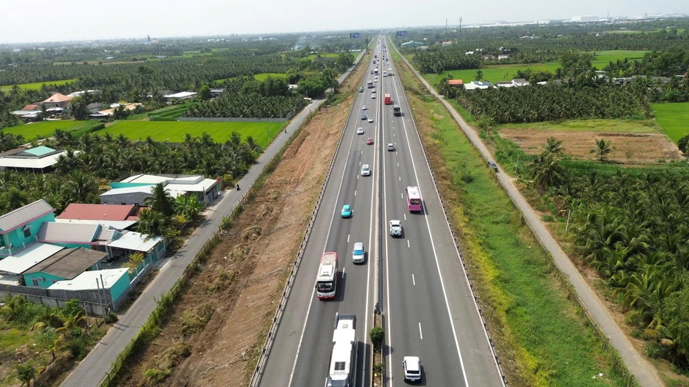 cao tốc TP.HCM – Trung Lương – Mỹ Thuận,vật liệu,cát,đồng tháp,giá xăng