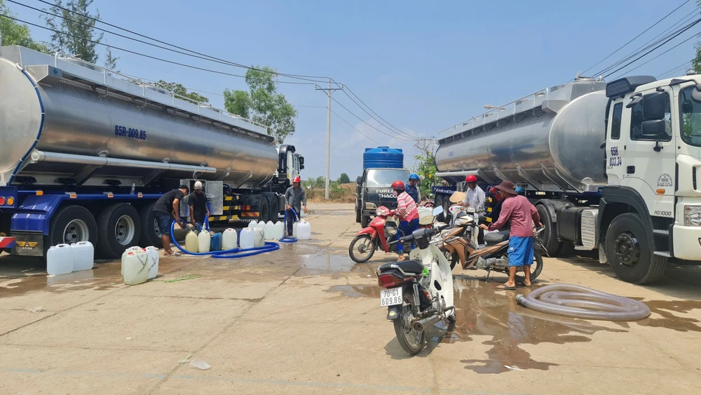 Chủ động ứng phó hạn, mặn, Đồng Tháp triển khai nhiều giải pháp, đảm bảo nguồn nước phục vụ sản xuất nông nghiệp và sinh hoạt cho người dân.