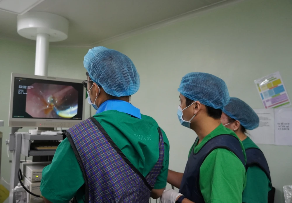 xương cá xuyên dạ dày,cần thơ