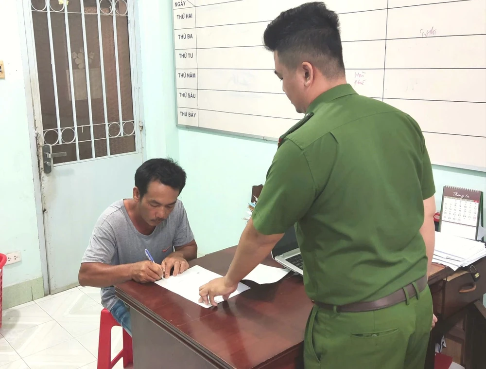 đồng tháp,vỏ lãi,sông tiền,nồng độ cồn,đò ngang