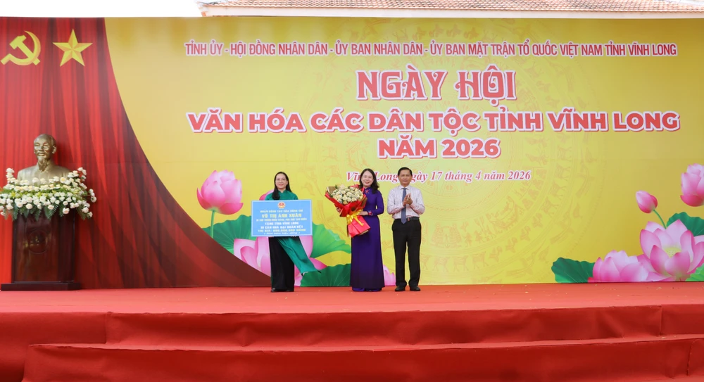 ngày hội văn hoá các dân tộc,vĩnh long