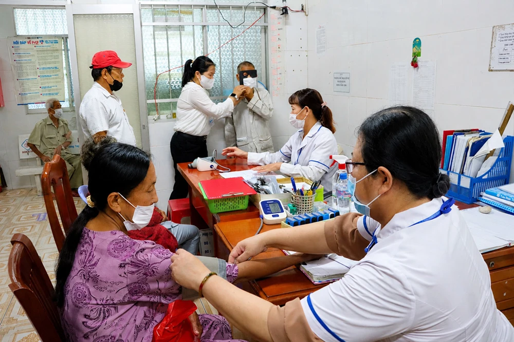 khám sức khỏe,miễn phí,đồng tháp,sàn lọc,khám sức khỏe định kỳ