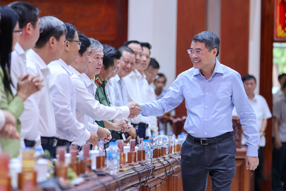 Thủ tướng,lê minh hưng,đồng tháp,mô hình tăng trưởng,dự án tồn động
