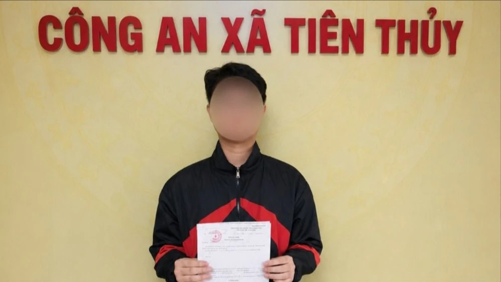 vĩnh long,quấy rối,sàm sỡ,xử phạt,quấy rối dình dục