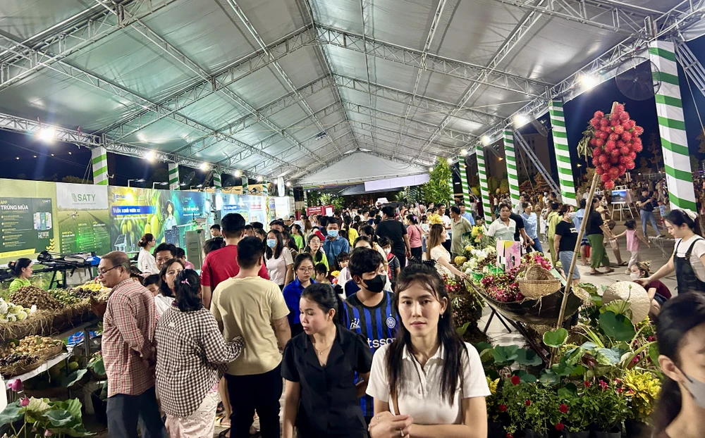 le-hoi-trai-cay-dong-thap-4.jpg