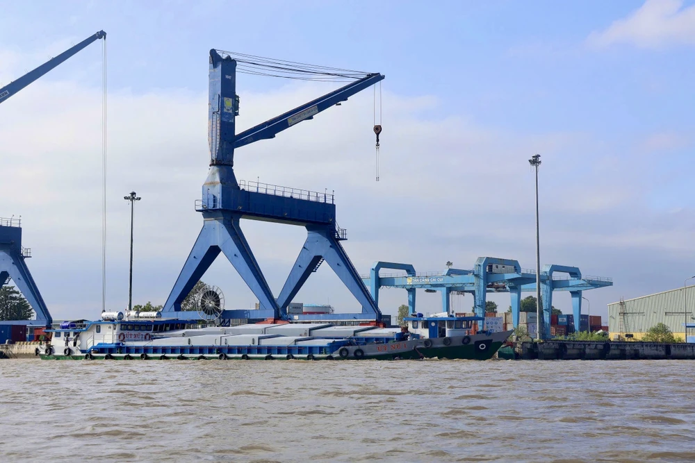 cần thơ,Logistics,thể chế,hạ tầng,chi phí