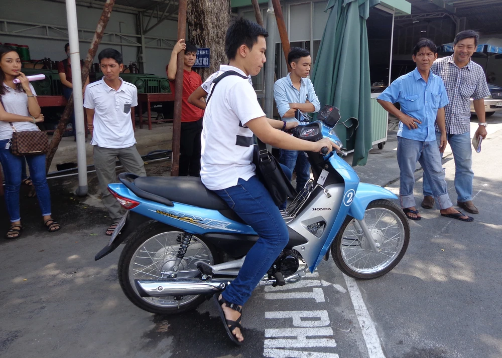 Kiểm tra các trường dạy lái xe ở TP.HCM ảnh 4