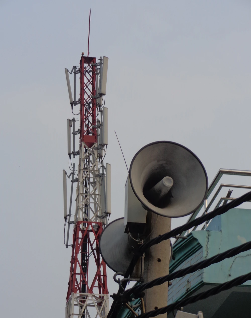 Có nên giữ lại loa phường? ảnh 5