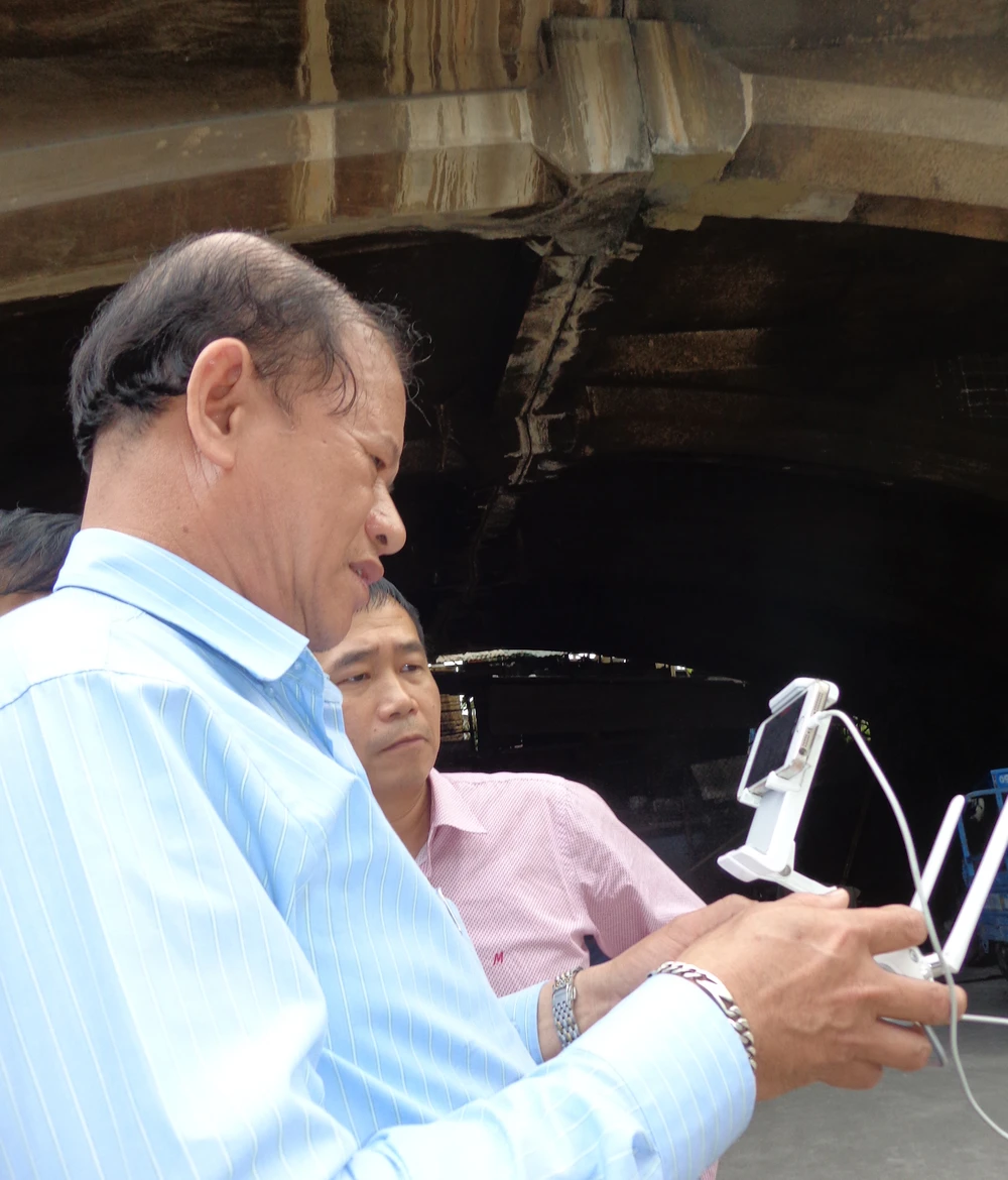 Chia tay cầu cũ trăm năm tuổi ảnh 11