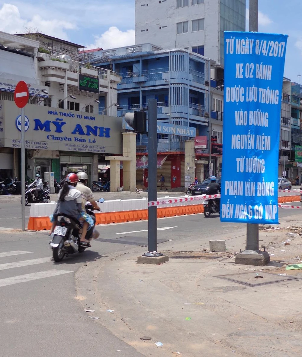 còn nhiều người chưa biết được đi xe máy vào đường Nguyễn Kiệm theo chiều từ ngã sáu Phạm Văn Đồng đến ngã sáu Gò Vấp.