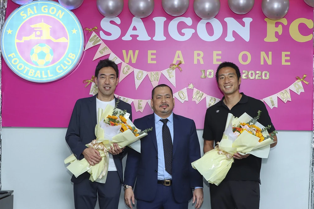 Khen ai khéo xếp cặp Vũ Tiến Thành - Kiatisak trận khai mạc ảnh 2