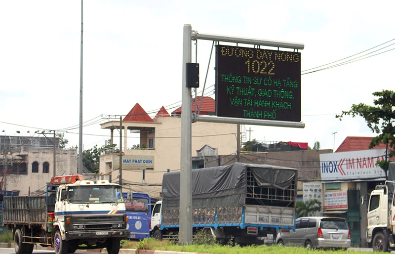 Lời nhắn 'Không Pokemon Go khi tham gia giao thông' trên quốc lộ 1A ảnh 5