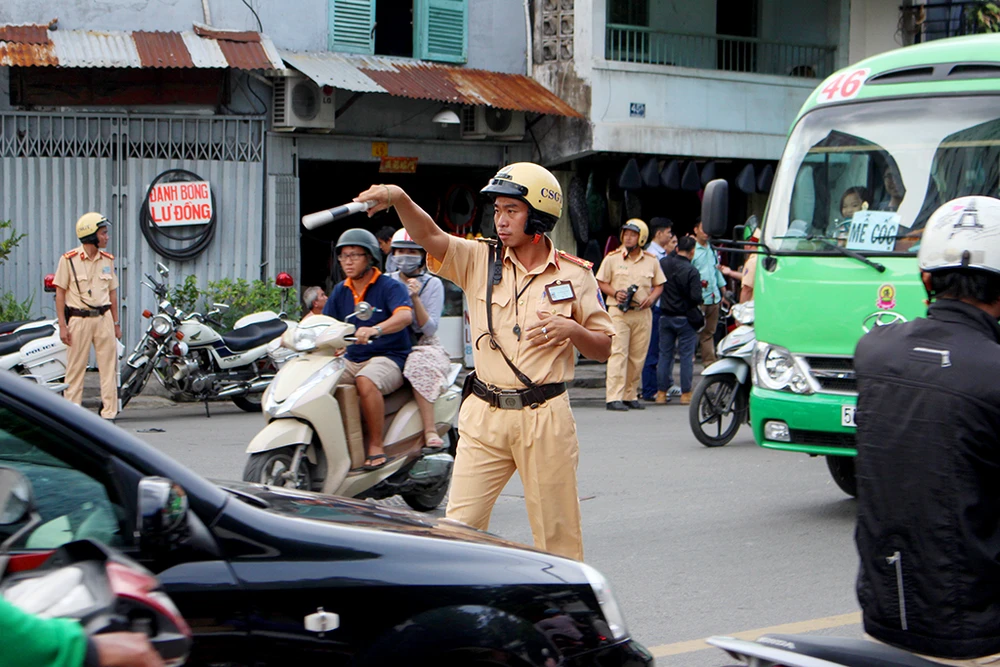 giao-thong-cau-chu-y