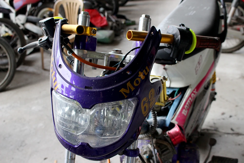 Những chiếc xe đua có kết cấu quái lạ bị bắt giữ