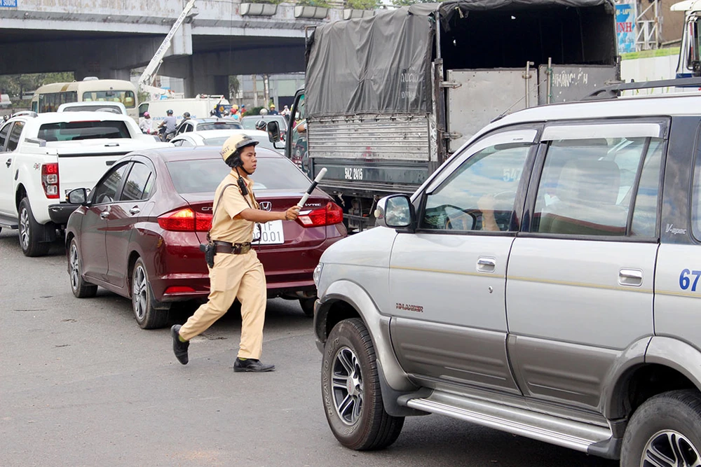 Va chạm như “cơm bữa” tại ngã tư “tử thần” An Sương ảnh 6
