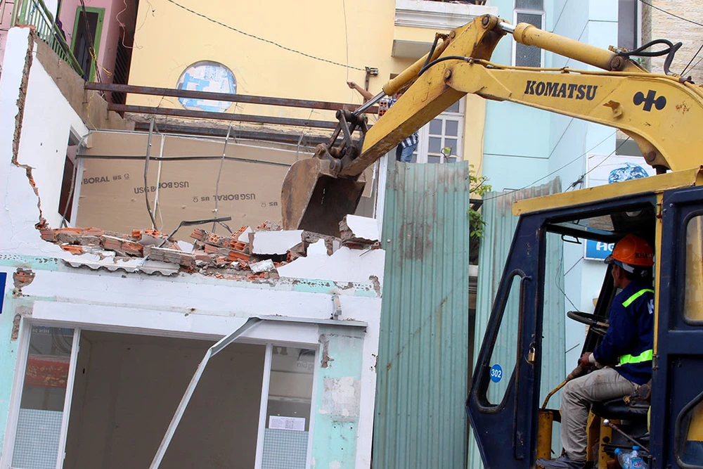 Ông Đoàn Ngọc Hải cho “cào” cả trụ sở khu phố 2 tầng ảnh 12