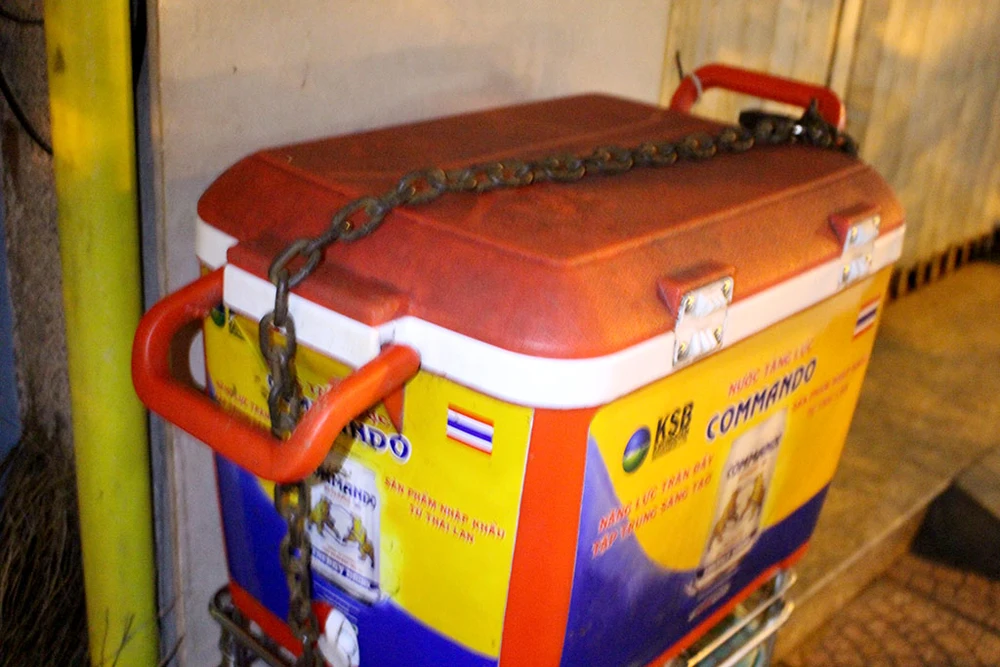 Vắng ông Hải, các phường ra quân dẹp vỉa hè trong đêm ảnh 14