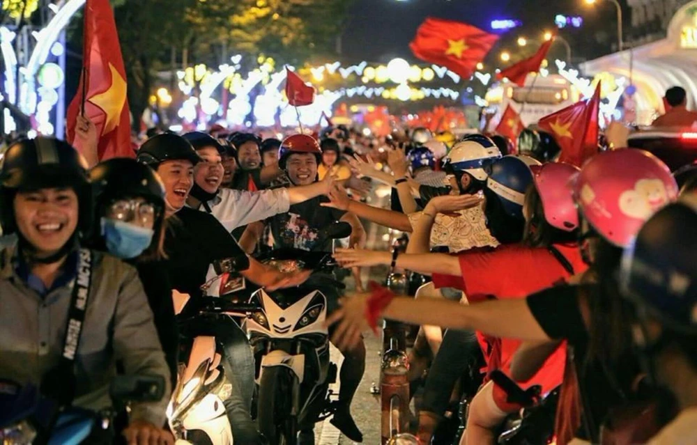 Những điều đọng lại sau trận chung kết nghẹt thở ảnh 1