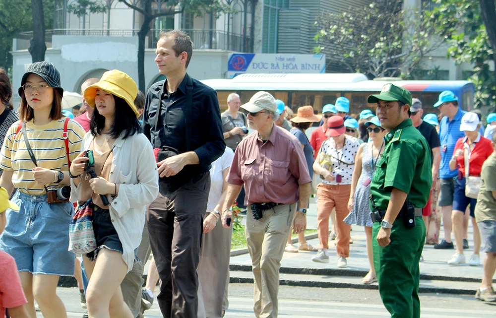 Cô gái xung phong 5 năm không biết được thịt kho ngày Tết ảnh 2