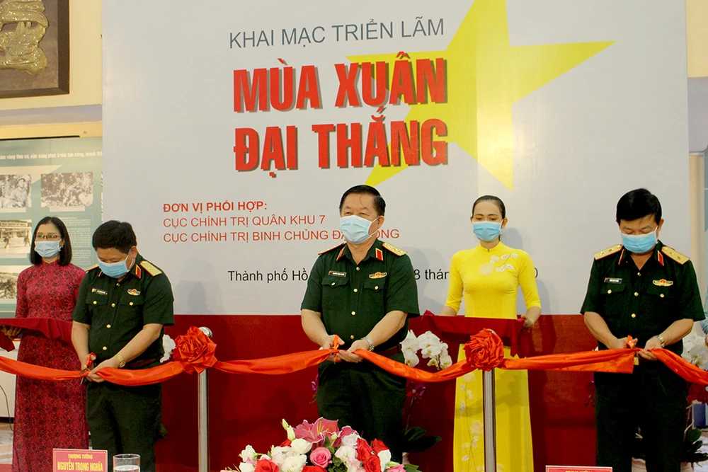 trien-lam-anh-mua-xuan-dai-thang