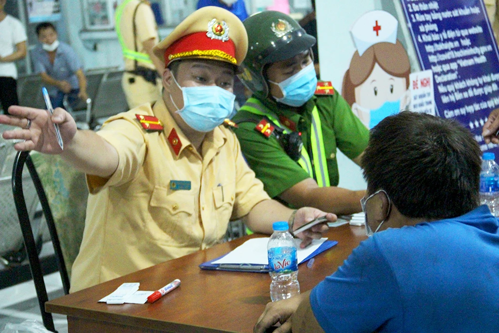 csgt-quan-12-kiem-tra-ma-tuy