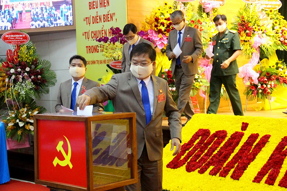 ong-le-van-thinh-quan-binh-tan