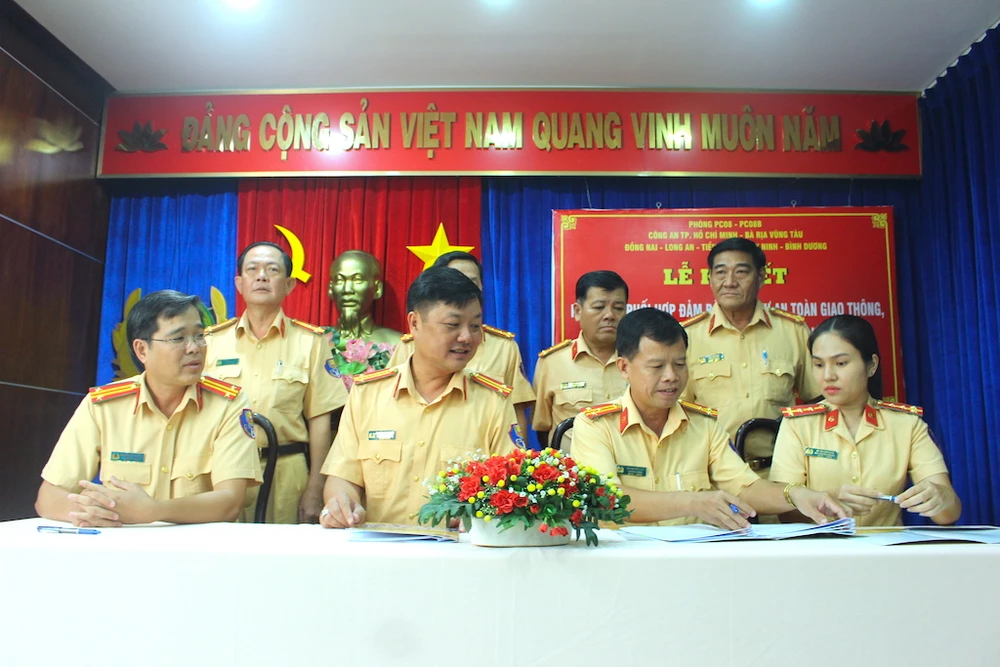 csgt-tphcm-ky-ket-6-tinh