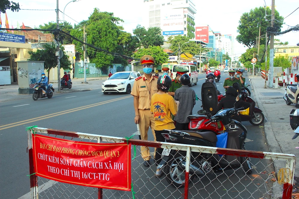 chot-kiem-soat-quan-3