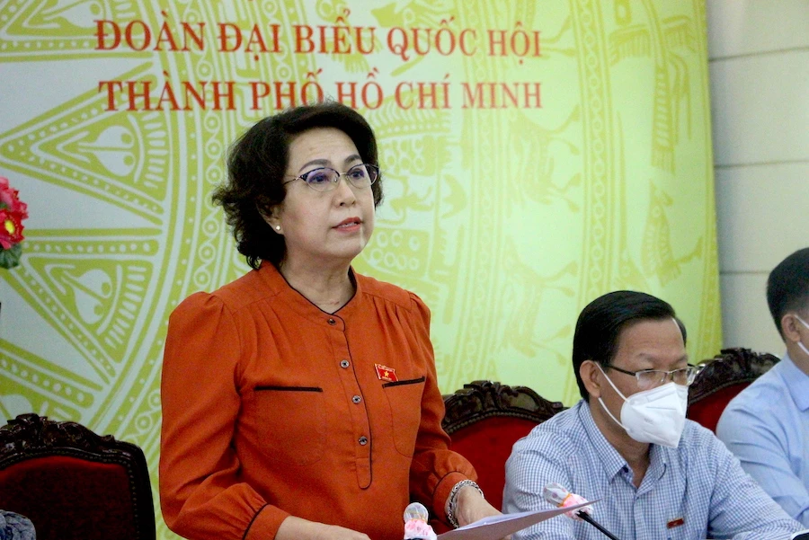 db-to-thi-bich-chau-hang-cuu-tro