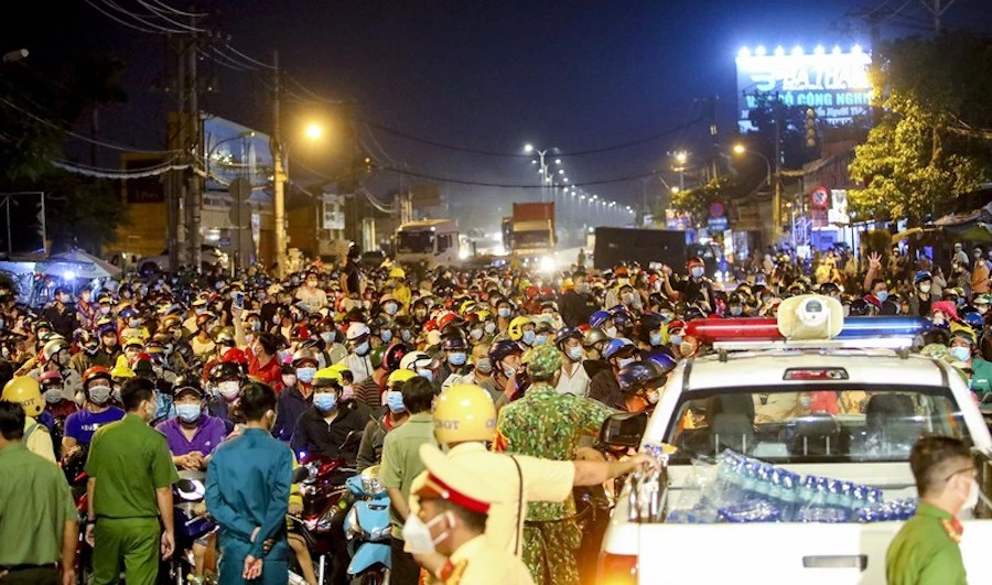 292000-nguoi-roi-tphcm